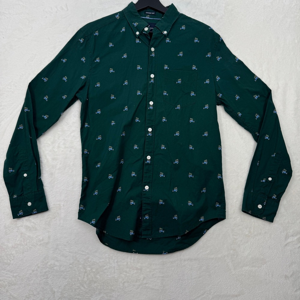 American Eagle Shirt Mens S Green Christmas Truck Seriously Soft Button Down S